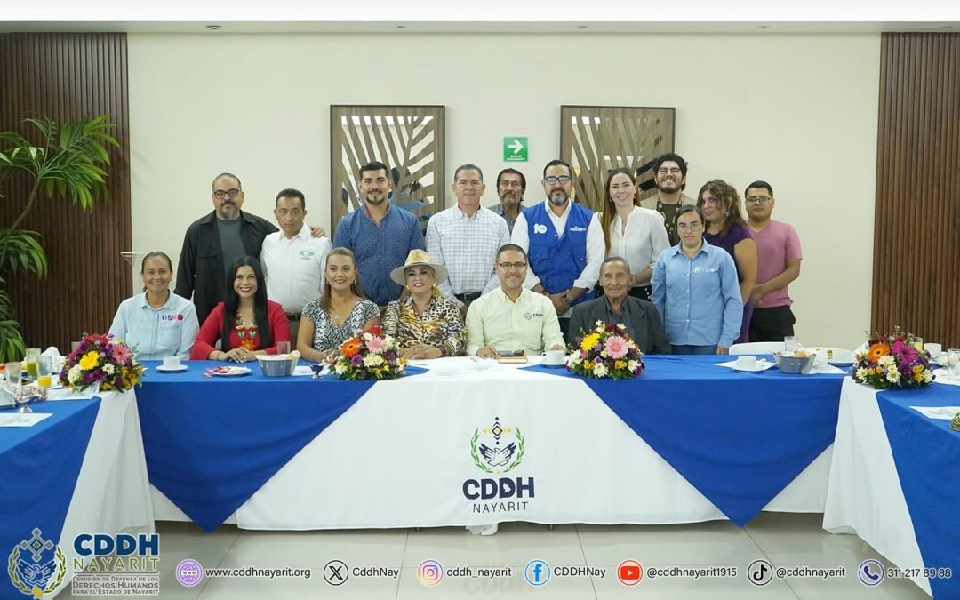 Encuentro con comunicadores y periodistas locales, en el marco de las actividades del Día de la Libertad de Expresión en México.