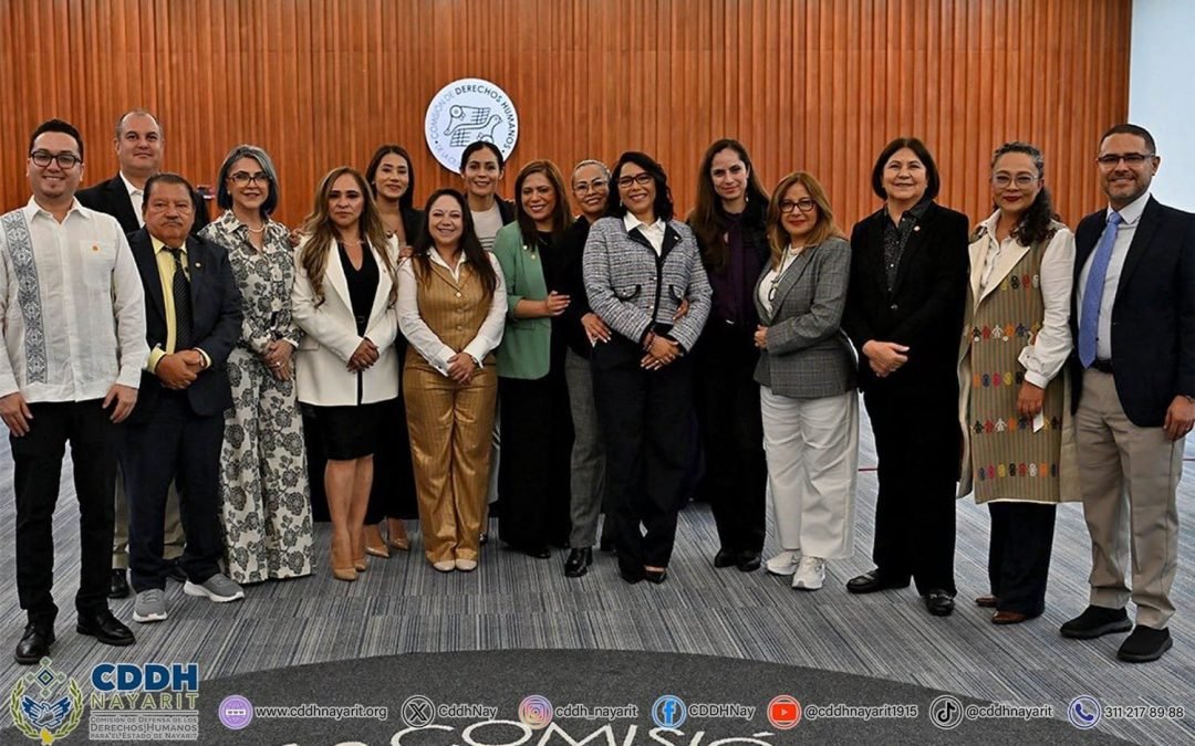 Acompaña el 𝗗𝗿. 𝗖𝗮𝗿𝗹𝗼𝘀 𝗔𝗹𝗯𝗲𝗿𝘁𝗼 𝗣𝗿𝗶𝗲𝘁𝗼 𝗚𝗼𝗱𝗼𝘆, a su homóloga Mtra. Nashieli Ramírez Hernández, presidenta de la Comisión de Derechos Humanos de la Ciudad de México a la 𝗽𝗿𝗲𝘀𝗲𝗻𝘁𝗮𝗰𝗶ó𝗻 de su 𝗜𝗻𝗳𝗼𝗿𝗺𝗲 𝗔𝗻𝘂𝗮𝗹 𝟮𝟬𝟮𝟰