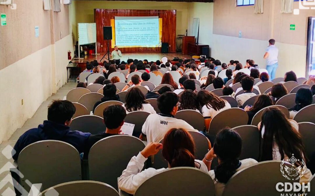 La CDDH Nayarit capacita al alumnado de la Preparatoria número 1 de la Universidad Autónoma de Nayarit.