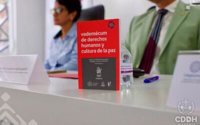 El Colegio Jurista en la ciudad de Cuernavaca, Morelos, fue el escenario de una nueva presentación del libro “Vademécum de Derechos Humanos y Cultura de la Paz”, por parte del Dr. Carlos Alberto Prieto Godoy.