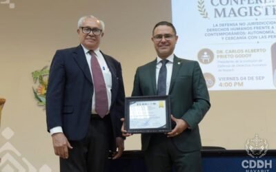 Con educación en 𝗗𝗲𝗿𝗲𝗰𝗵𝗼𝘀 𝗛𝘂𝗺𝗮𝗻𝗼𝘀 𝘁𝗿𝗮𝗻𝘀𝗳𝗼𝗿𝗺𝗮𝗺𝗼𝘀 𝗹𝗮 𝗱𝗶𝗴𝗻𝗶𝗱𝗮𝗱 𝗲𝗻 𝘂𝗻𝗮 𝗵𝗲𝗿𝗿𝗮𝗺𝗶𝗲𝗻𝘁𝗮 𝗱𝗲 𝗮𝗰𝗰𝗶𝗼́𝗻, permitiendo que cada persona conozca sus límites frente a la autoridad, exija justicia con argumentos y construya una sociedad basada en el respeto mutuo y la igualdad.